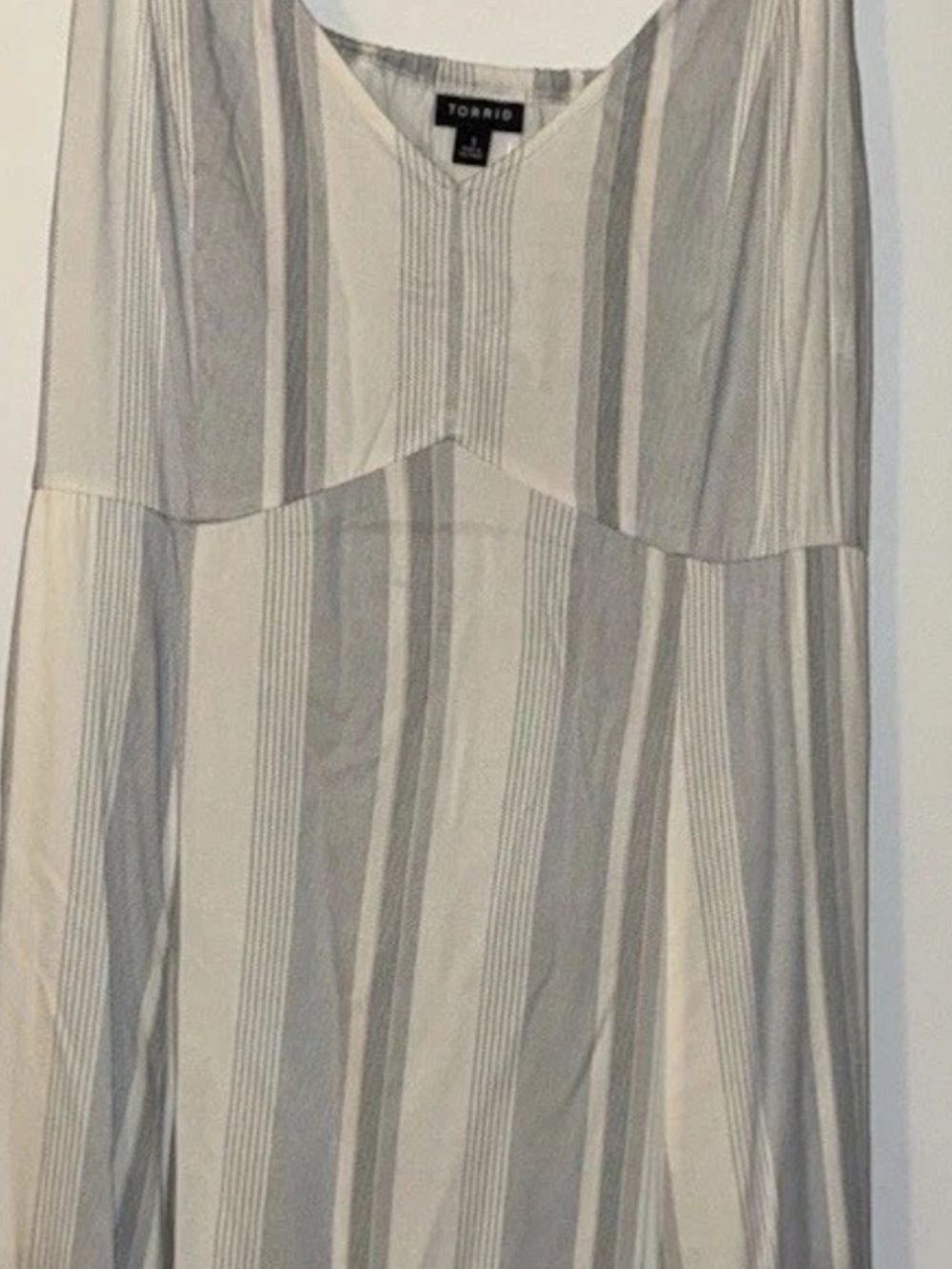 Torrid Cream and Light Gray Vertical Stripe Maxi Dress Sz 1